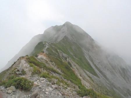 続いて剣ヶ峰までの縦走路