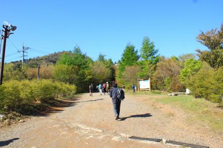 とりあえず歩きます