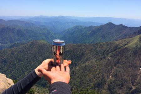 いぇい！ビール飲むどぉ！！！！！