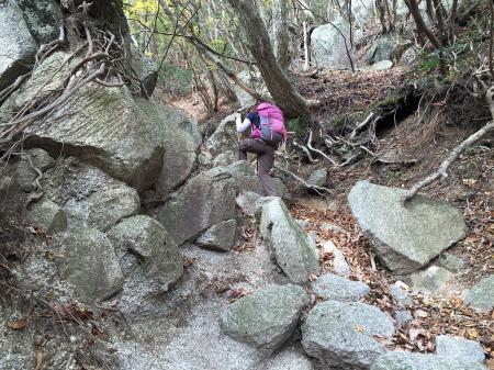 ガレ場の登り