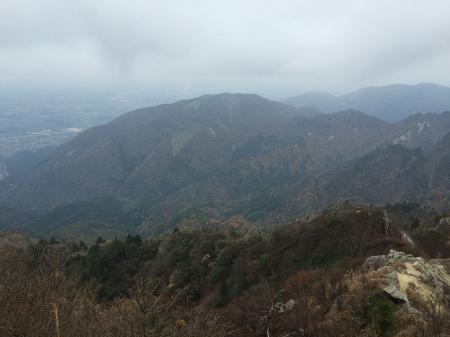 これから向かう入道ヶ岳も見えている