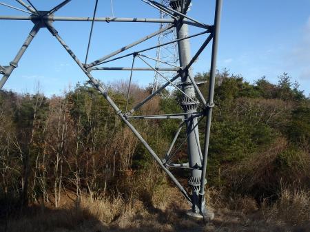2本目の鉄塔。かなりパイプが太くてしっかりしていた