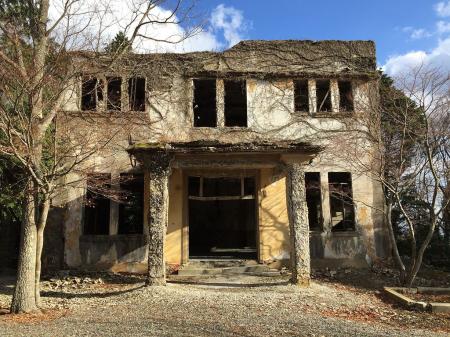 愛宕鉄道山頂駅の廃墟入り口