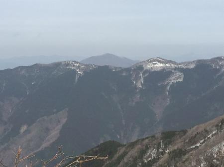 高見山が顔をだす