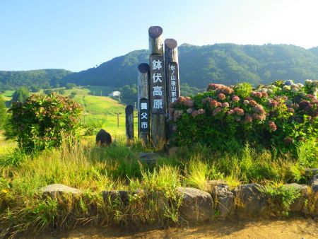 鉢伏高原って一応観光地になってるのね。平日なのか人はいなかったけどね