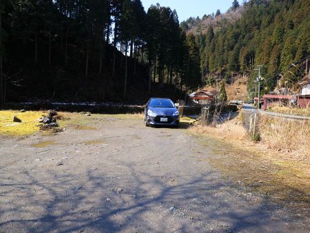 さっさと下って1時間ほどで登山口まで下ってきた。本日もお疲れ様でした