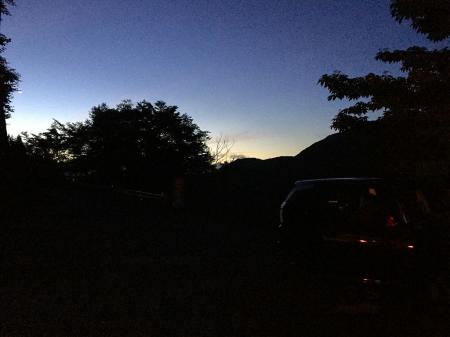 夜明けのトワイライト時