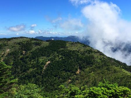 弥山小屋のほう側も雲が湧いてきた