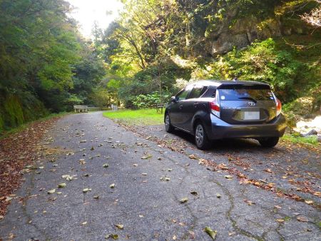 駐車場所まで戻ってきた。周回とはいえ短い山行だったけどお疲れ様でした