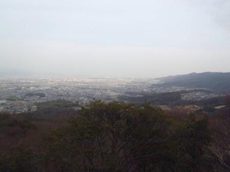 ここからの夜景はかなりよかった。今日は大気が悪い