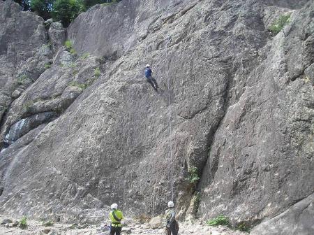 ロワーダウンは気持ちいいけど、懸垂下降もしたいな