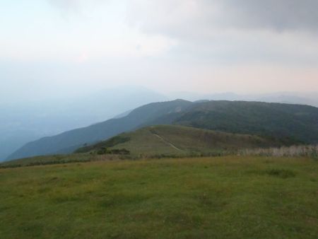 山頂よりホッケ山方面