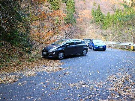 予定通りの時間に駐車ポイントまで戻ってきた。波乱万丈な下りだったけど本当にお疲れ様でした