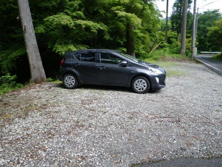 小新屋観音駐車場まで下山してきた。短い山行だったけどお疲れさまでした。