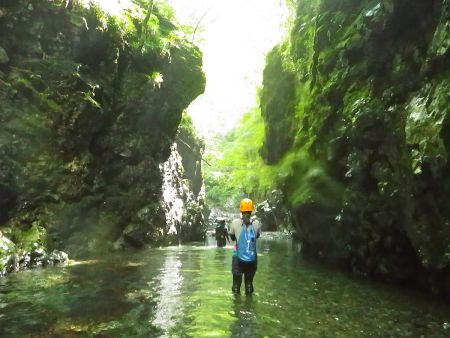 へっついさんの中は水量も少なくて水温も今日はかなりマシだったので寒くなかった