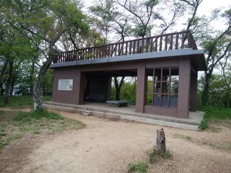 山頂を少し下ったところにある展望台