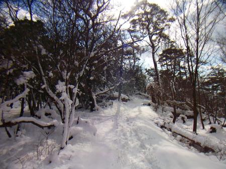 さて、下山するけど六地蔵に立ち寄ってみようと思った