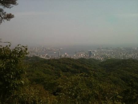 鍋蓋山山頂から神戸方面も少し見える。いつか夜景を撮影しにきたいね