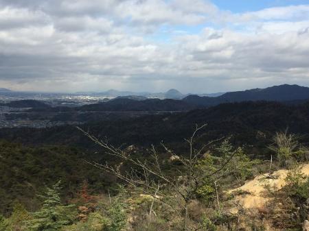 三上山がみえる