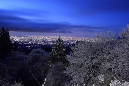 樹氷と夜景