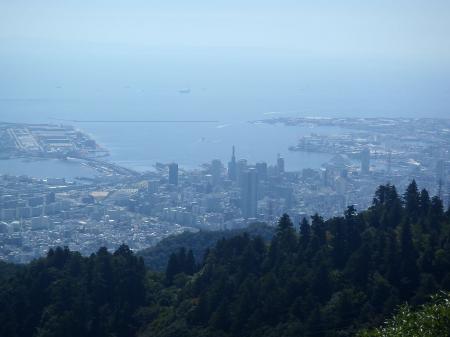 掬星台より神戸方面