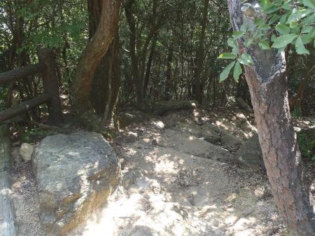 続いて新穂高を目指す