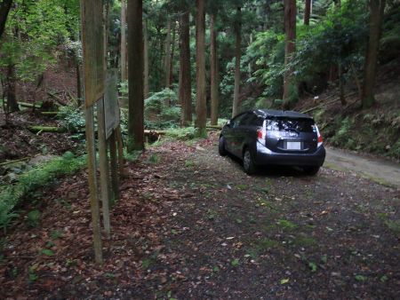 駐車ポイントまで下ってきた。下りも足がキツかった。今日は本当にお疲れ様でした
