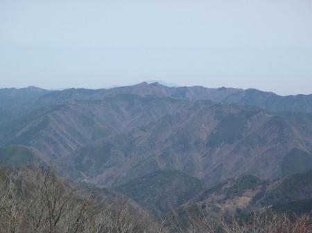 北側はうっすら金剛山も見える