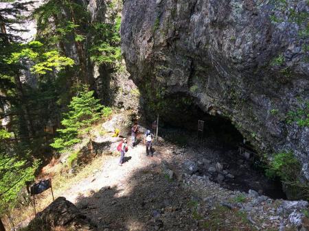 これで岩の迫力がわかるでしょうか！？