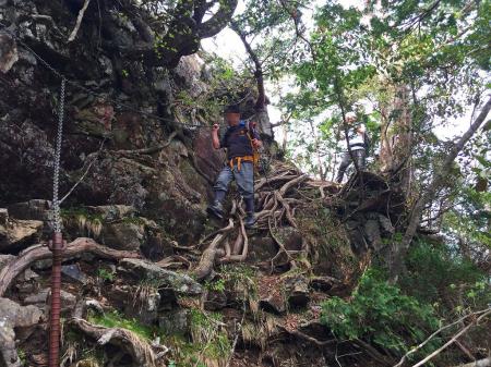 ここも・・・やっぱ積雪時は相当ヤバそうだ