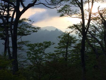 ここからは鉄山が綺麗に見える