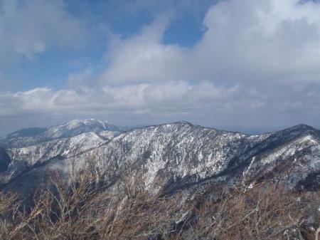 釈迦ヶ岳山頂より八経ヶ岳