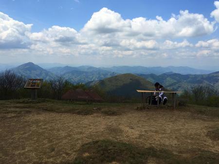 S嬢もこの通り身軽なワンピース姿だけど、この格好、かなり歩きやすいらしい