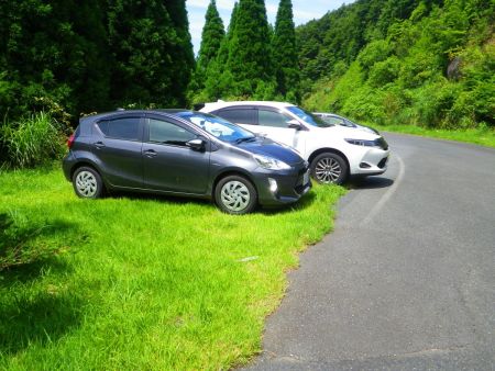 駐車場まで戻ってきた。こんなに早く戻ってこれると思わなかったので鳥取市を経由して次の山へ行くことにした