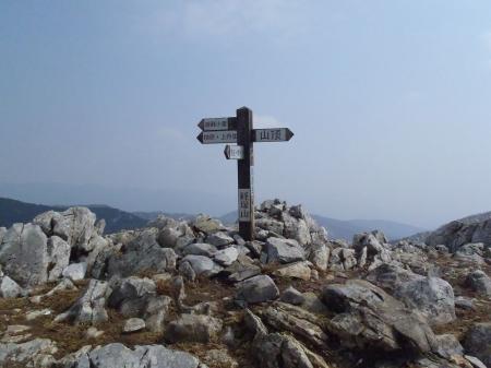 9合目の経塚山に到着