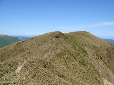 竜ヶ岳の山頂が見えた