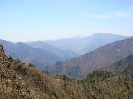 弥山方面。八経ヶ岳は見えず