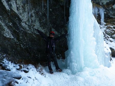 中に入ってこまっちゃんを撮影。ちょっとこの距離からだと迫力がわからないかな