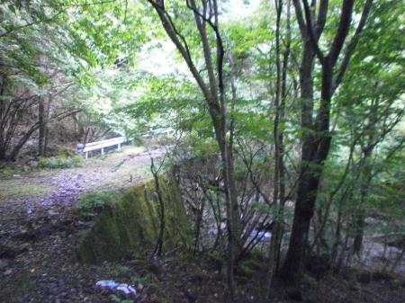 長い下りだったがやっと終わった 