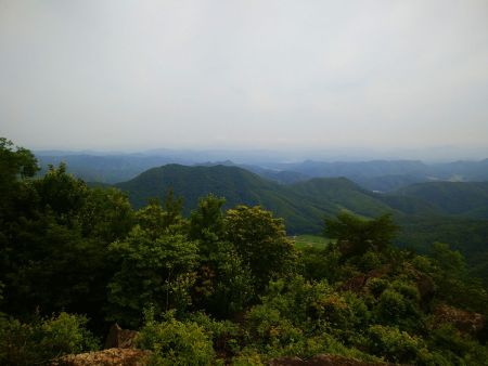 天狗岩からの展望。北摂の山々が望める