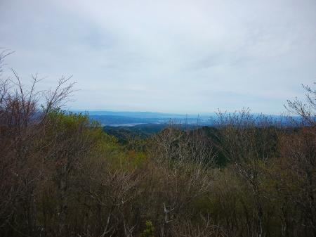 国見山から北側の展望。名張市街地が見えてるのかな！？