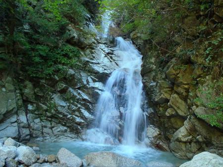 無名の滝だけど実際は結構迫力あった