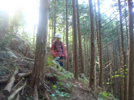 さっきの姿とは全く違ったスタイルのS嬢