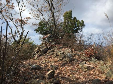 トンガリ山（丹波槍）山頂(620m)到着