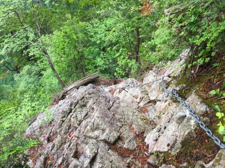 ここ確かすごい残骸絶壁のところだったはずだったけど、逆から見ると降りれそう。でも怖かったｗ