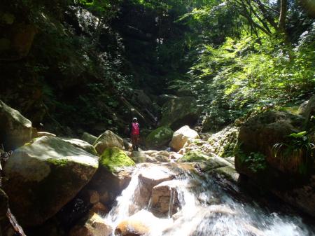 S嬢は登山道の巻きを使うことにした