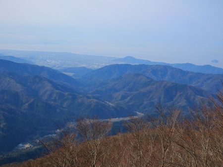 長浜市街なのか木之本なのか市街地をズームで撮影