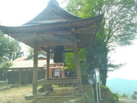 鳳閣寺。展望台は後ろにあるが、わざわざ展望台にあがらなくても展望はよかった