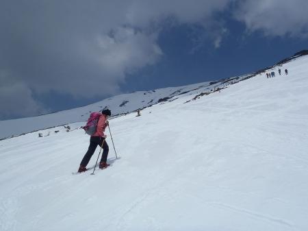 急登だがS嬢はスローテンポで全く息切れず