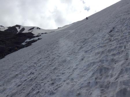 ちなみに岩室付近の斜面はこんな感じです